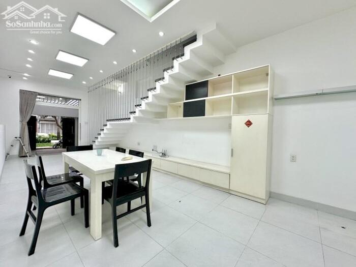 Hình ảnh NGAY CỔNG ĐH VĂN LANG – VIEW CÔNG VIÊN – 4 TẦNG ĐẸP – 80M² – ĐƯỜNG 20M + VỈA HÈ – 14.9 TỶ 3