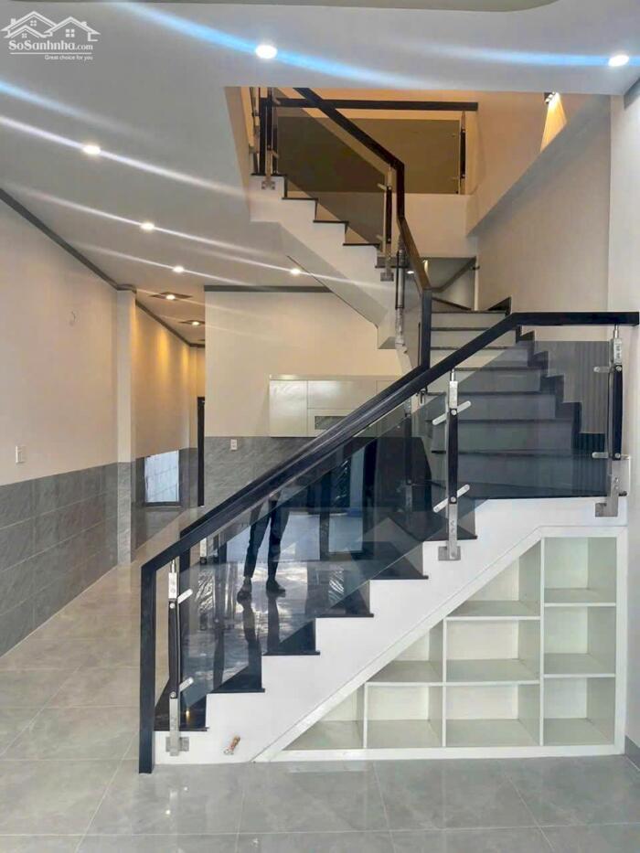 Hình ảnh CẦN BÁN GẤP CĂN NHÀ 1 TRỆT 1 LẦU - CUỐI ĐƯỜNG ĐỒNG KHỞI 5