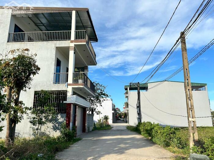 Hình ảnh Bán lô 100m2 đất Đẹp Lối 2 Đường 8B Trần Đình San - Vinh Tân 1