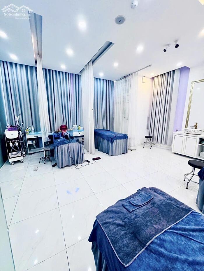 Hình ảnh Cho Thuê Nhà Mặt Tiền: 27B Nguyễn Đình Chiểu - Quận 1 - 12x7m, 5 tầng 6