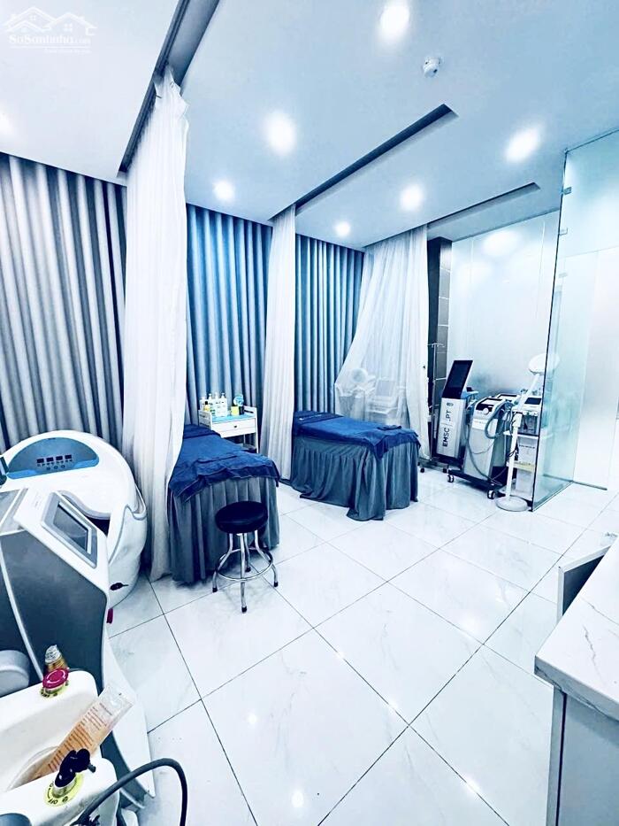 Hình ảnh Cho Thuê Nhà Mặt Tiền: 27B Nguyễn Đình Chiểu - Quận 1 - 12x7m, 5 tầng 5