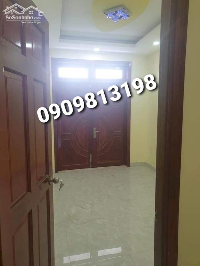 Hình ảnh Nhà SHR 5 Tầng Quận 1 - Mua Là Ở Ngay! 0