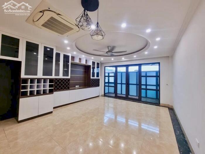 Hình ảnh SIÊU PHẨM HOÀNG CẦU - 53M² - 7T THANG MÁY - GARA - NGÕ NÔNG Ô TÔ TRÁNH - Ở/VĂN PHÒNG 2