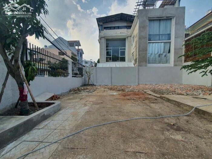 Hình ảnh BÁN NHANH đất thổ cư Góc 2 Mặt Tiền Đường xe tải cách Lê Văn Thịnh 200m full thổ ngang 10m 8