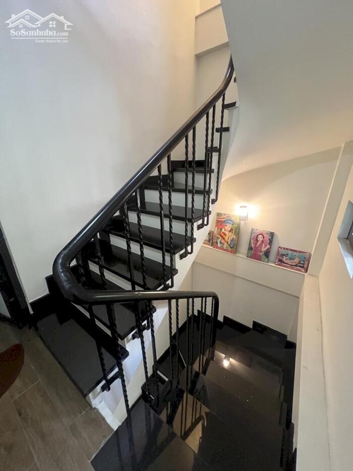 Hình ảnh Chuyển Công Tác. Bán Nhà Ngõ 24 Ngọc Lâm, Long Biên 41m2, 5T chỉ 8,55 tỷ 3