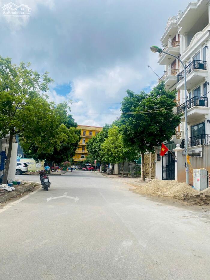 Hình ảnh Bán đất view vườn hoa băng 2 Bà Triệu, Liên Bảo, Vĩnh Yên, Vĩnh Phúc 2