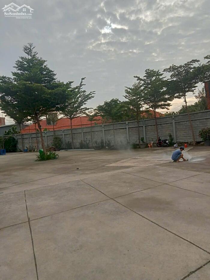 Hình ảnh BDS HVL Bán mặt tiền 882 quốc lộ 13, ngay ngã 3 vs quốc lộ 7