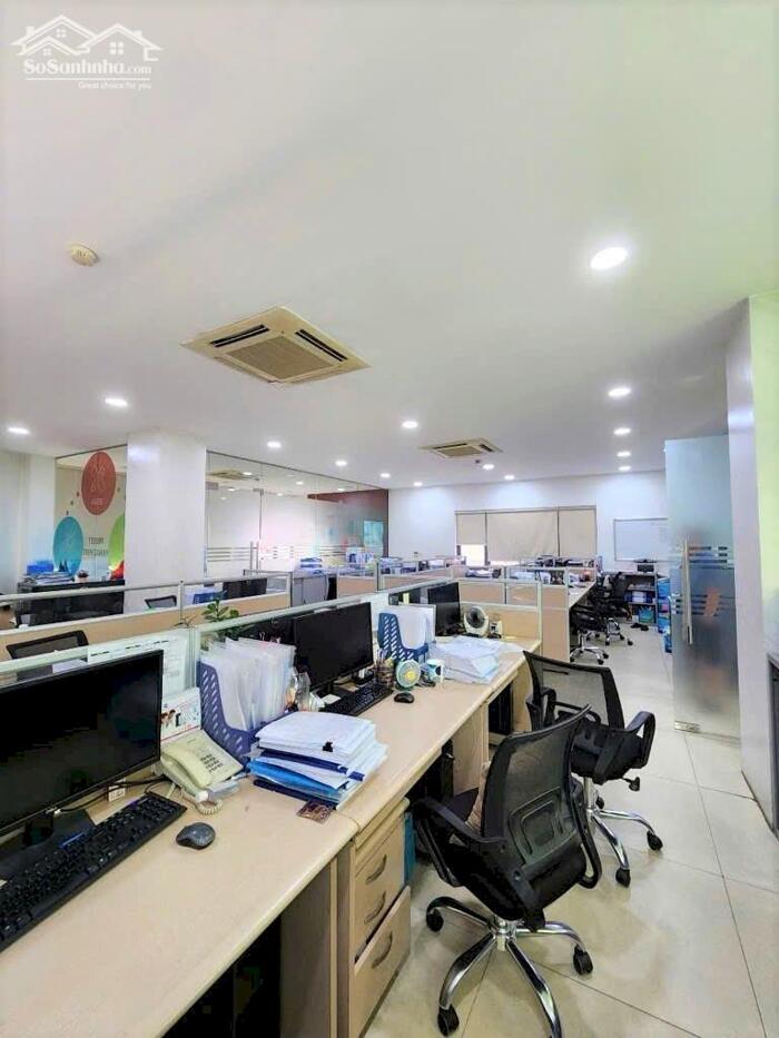 Hình ảnh Mặt Phố Ngô Thì Nhậm, Mặt tiền 8m x 230m2, Vỉa hè 5m 1