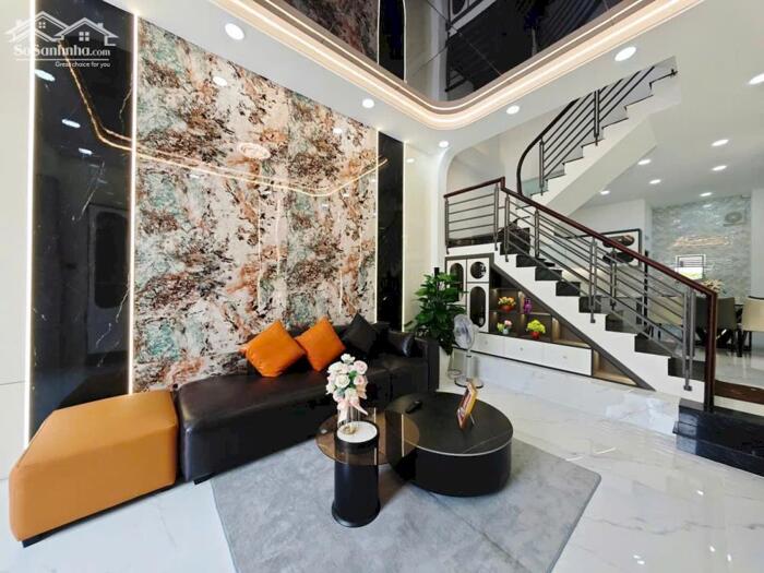 Hình ảnh Bán nhà mặt phố Đê La Thành 45m2 nhà mới ngõ thông ô tô thang máy 12 tỷ 3