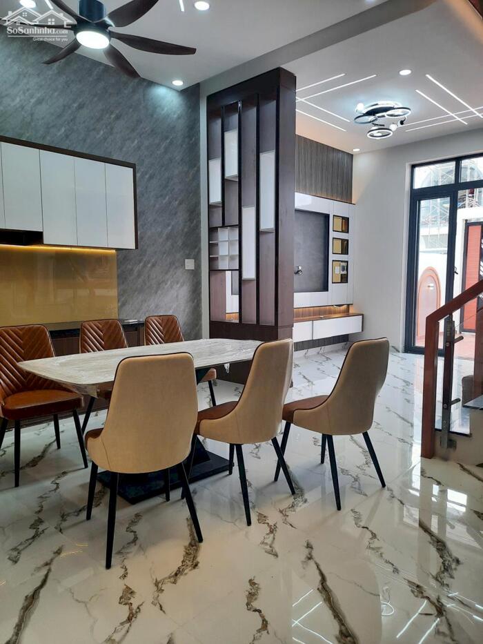 Hình ảnh Bán nhà Nguyễn Công Trứ 33m2 nhà đẹp vị trí đẹp gần hồ đủ công năng 8.1 tỷ 2