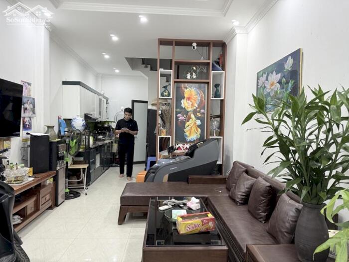 Hình ảnh Giá Tốt. Bán Nhà Cổ Linh, Long Biên 43m2, 6T chỉ 8,45 tỷ (ô tô VF3 đỗ cửa) 0