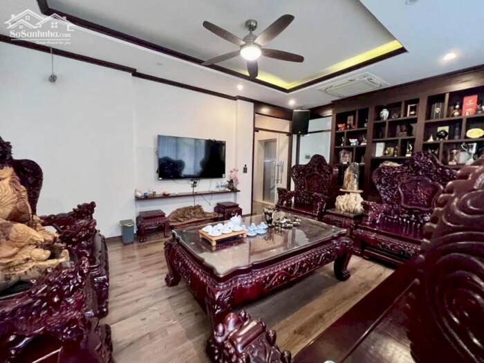 Hình ảnh SIÊU PHẨM HOÀNG CẦU - LÔ GÓC 7T THANG MÁY - VỈA HÈ - GARA - Ở/KD - GẦN QUẬN UỶ - GẦN HỒ 2