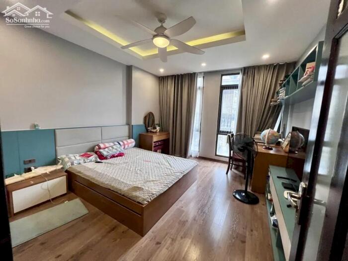 Hình ảnh SIÊU PHẨM HOÀNG CẦU - LÔ GÓC 7T THANG MÁY - VỈA HÈ - GARA - Ở/KD - GẦN QUẬN UỶ - GẦN HỒ 4