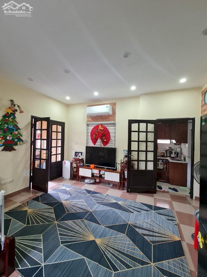 Hình ảnh Gía Đầu Tư : Nhà Vĩnh Phúc 50M2 10,3 Tỷ 2 mặt thoáng trước sau 10M Ô TÔ 4