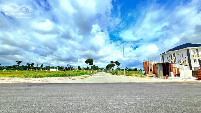 Hình ảnh Chính chủ cần bán 100m2 Bến Cát đất đẹp 0