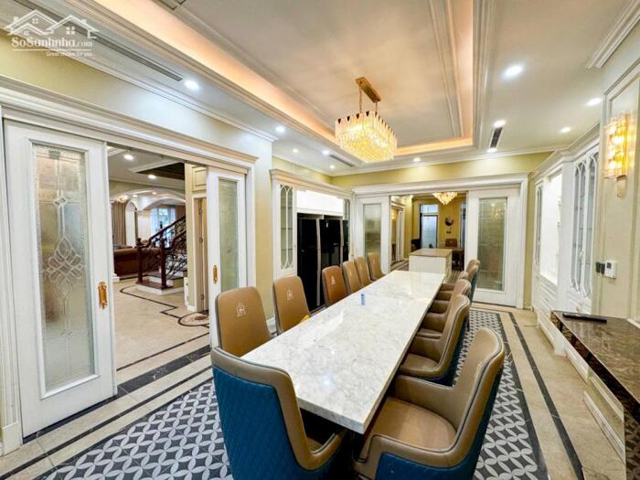 Hình ảnh BIỆT THỰ VINHOMES RIVERSIDE– 2 CĂN ĐẬP THÔNG –DIỆN TÍCH 415M² – HOÀN THIỆN ĐẸP, SANG TRỌNG 5