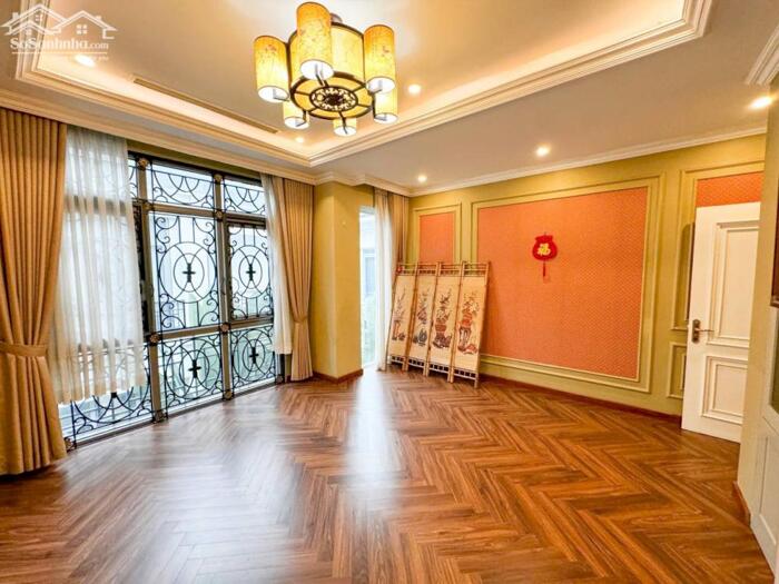 Hình ảnh BIỆT THỰ VINHOMES RIVERSIDE– 2 CĂN ĐẬP THÔNG –DIỆN TÍCH 415M² – HOÀN THIỆN ĐẸP, SANG TRỌNG 12