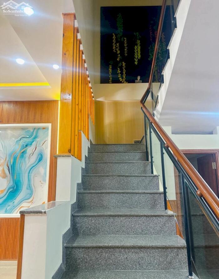 Hình ảnh HIẾM _ BÁN NHÀ MẶT TIỀN NGUYỄN QUÝ ĐỨC _ KHUÊ TRUNG, CẨM LỆ _ 2 TẦNG, 99M² [ NGANG 5.5 M ] GIÁ: 6.2 TỶ 4