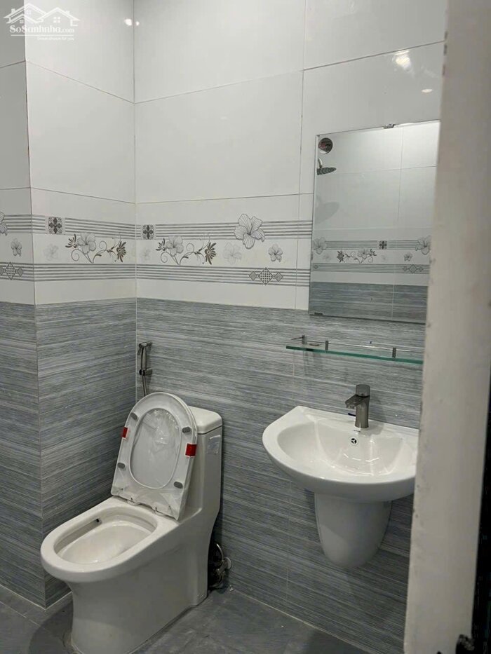 Hình ảnh NHÀ 1 TRỆT 1 LỬNG HIỆN ĐẠI - SỔ HỒNG RIÊNG 4