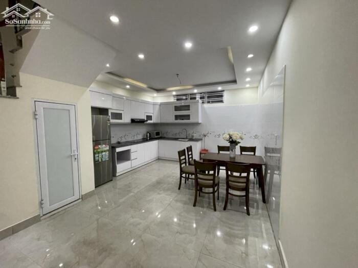 Hình ảnh Cho thuê nhà phố Văn Cao vị trí đẹp, 5 p.ngủ (55m2). 3