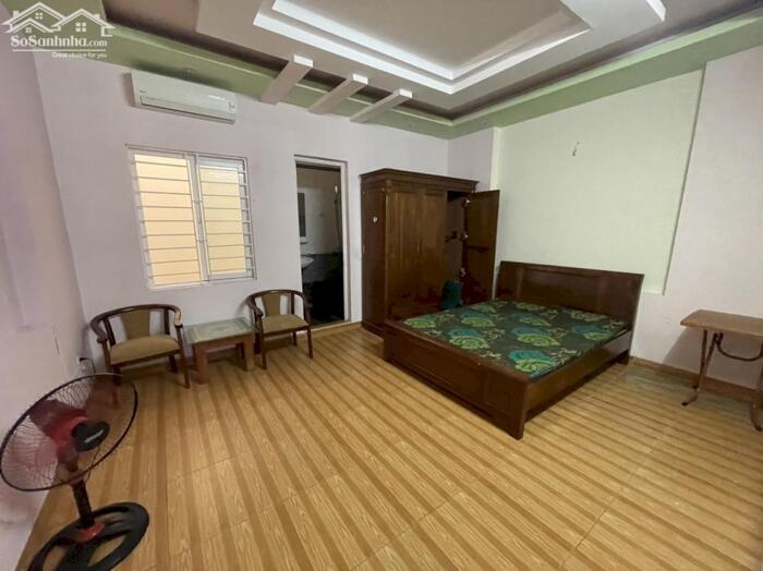 Hình ảnh Cho thuê nguyên căn 8 ngủ khép kín Văn Cao, DT: 75m2. 9