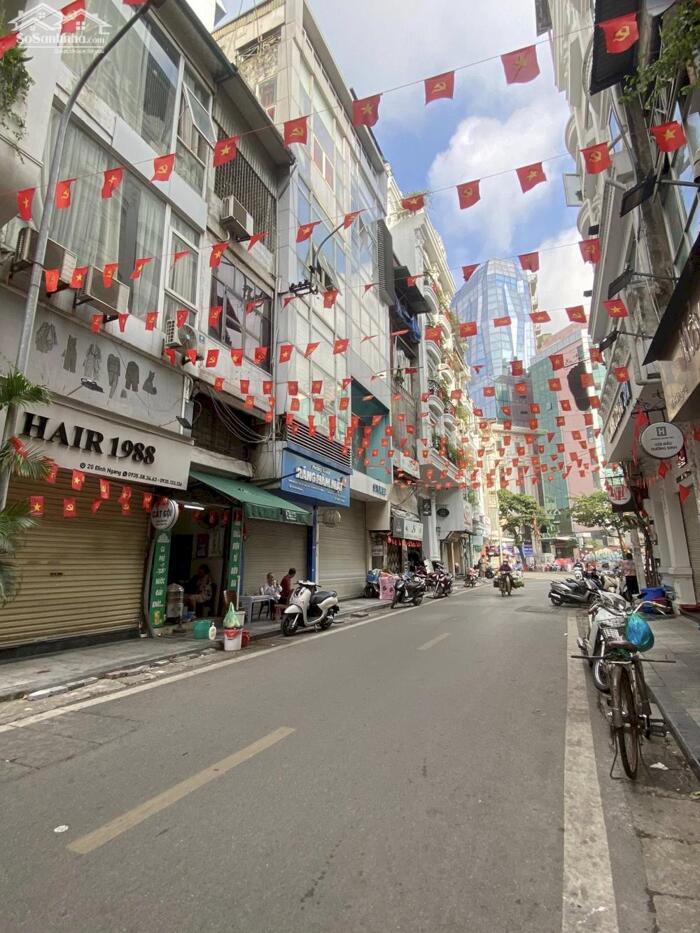 Hình ảnh Mặt phố Cửa Nam 8 Tầng Thang máy Mặt Tiền 5.6M 70 Tỷ Dòng Tiền 120Tr/th 0