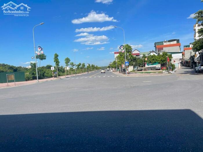 Hình ảnh Hồ sắp làm rồi, Bán 98m đất đấu giá TT4 Cự Khối, diện tích rộng làm nhà vườn, trụ sở công ty 7