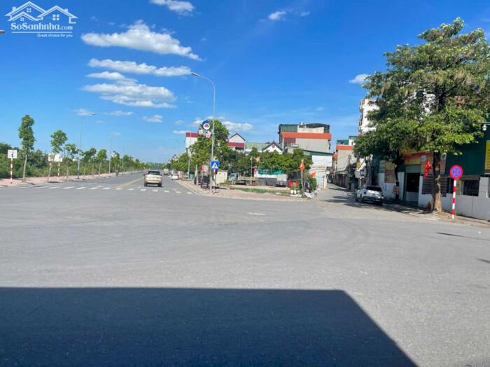 Hình ảnh Hồ sắp làm rồi, Bán 98m đất đấu giá TT4 Cự Khối, diện tích rộng làm nhà vườn, trụ sở công ty 9