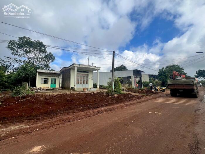 Hình ảnh ĐẤT HẺM CHÍNH LÊ VĂN HƯU LIỀN KỀ TRƯỜNG HỌC CẤP 1, CẤP 2 BÙI THỊ XUÂN 5