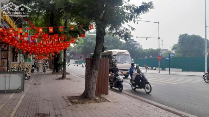 Hình ảnh Bán Nhà Mặt Phố Nguyễn Thái Học Ba Đình 90m2-7T Thang Máy 94 Tỷ Có Thương Lượng. 0