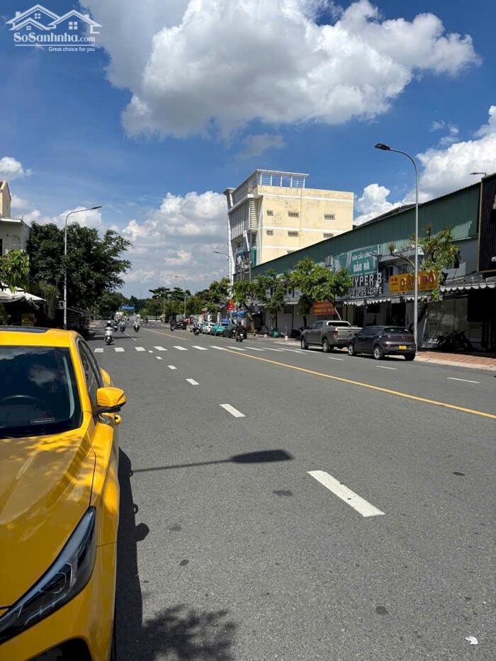 Hình ảnh MTKD ngang 4.2m 56m2 KD sầm uất 4 tầng ngay CV Văn Hóa cạnh Dương Quảng Hàm chỉ 15 tỷ 7