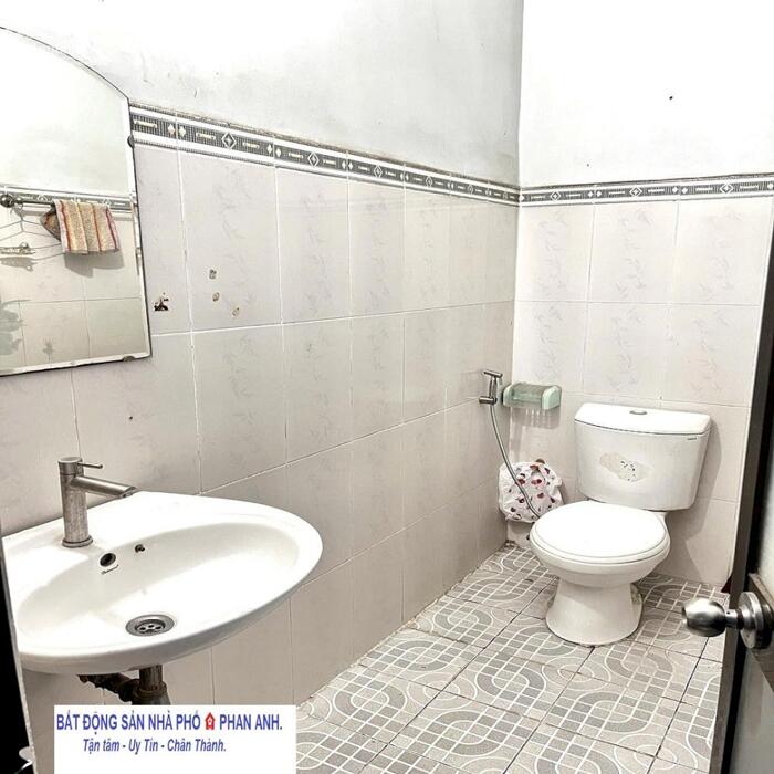 Hình ảnh Bán gấp nhà phố liền thổ hẻm xe hơi tại Quận 9 – 3 tầng 3 pn.[ Chỉ có 4 tỷ.n.n.n ] 6