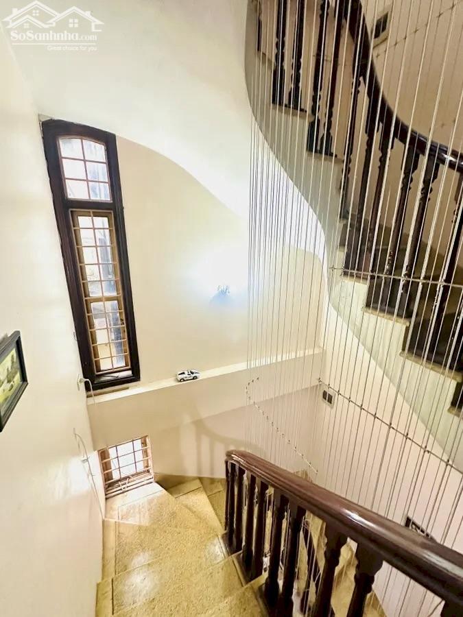 Hình ảnh Bán Nhà Phân Lô Hoàng Cầu 48m² - Nhà Dân Xây - 3 Mặt Thoáng - 20m Ra Ô Tô - Sổ Đỏ Nở Hậu 4