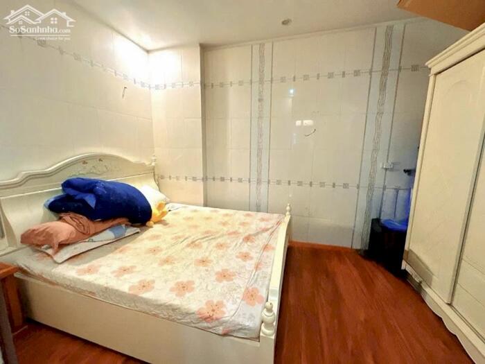 Hình ảnh Siêu Phẩm Phân Lô Hoàng Cầu - 48m² - Gara Ô Tô - Ngõ Thông - 6 Phòng Ngủ - Nhà Đẹp Ở Ngay 4