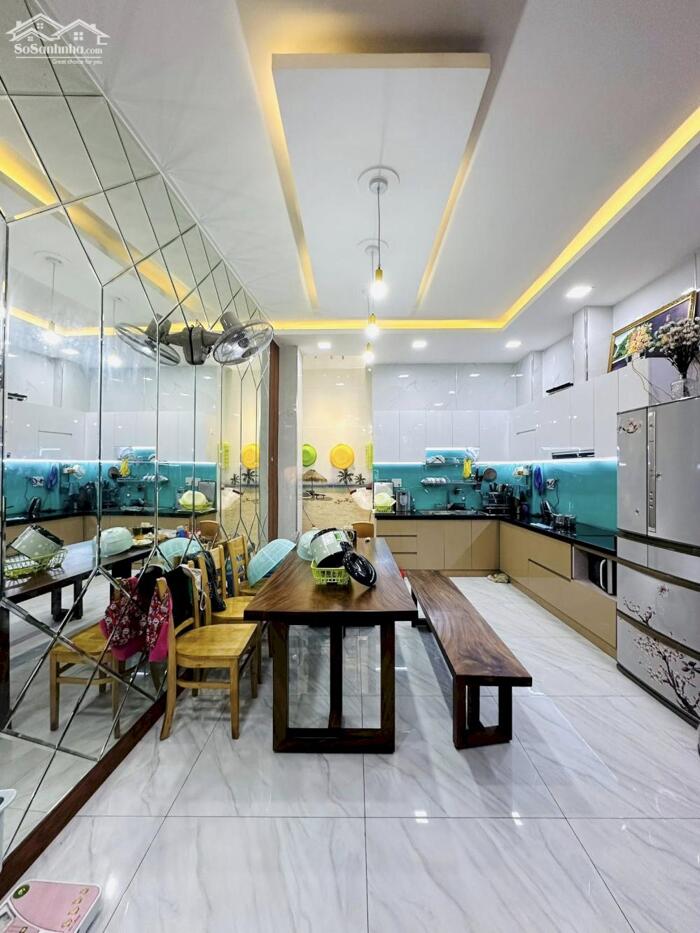 Hình ảnh Bán nhà hẻm thông xe hơi đường số 8, phường 11, Gò Vấp 4