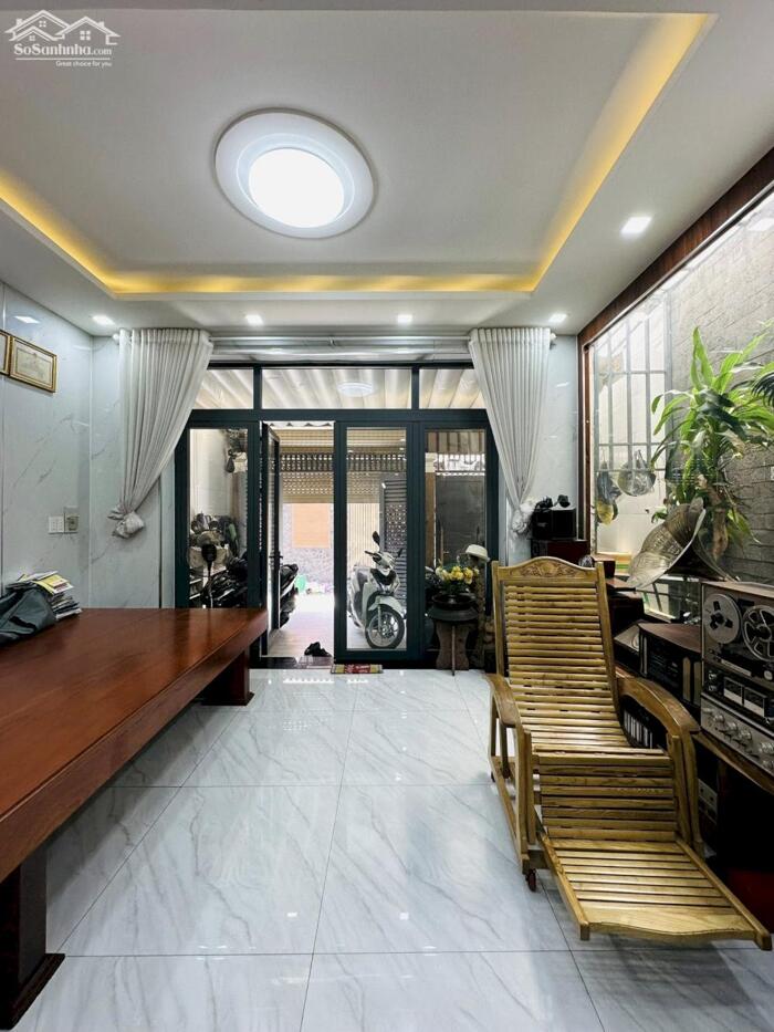 Hình ảnh Bán nhà hẻm thông xe hơi đường số 8, phường 11, Gò Vấp 5