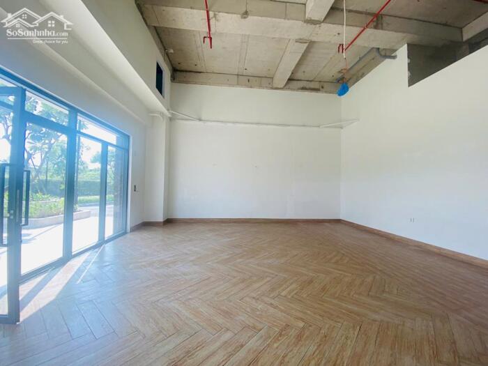Hình ảnh 81m2 - Giá 23 triệu/tháng - Cho thuê Shophouse ngay cổng Q7 Riverside 3