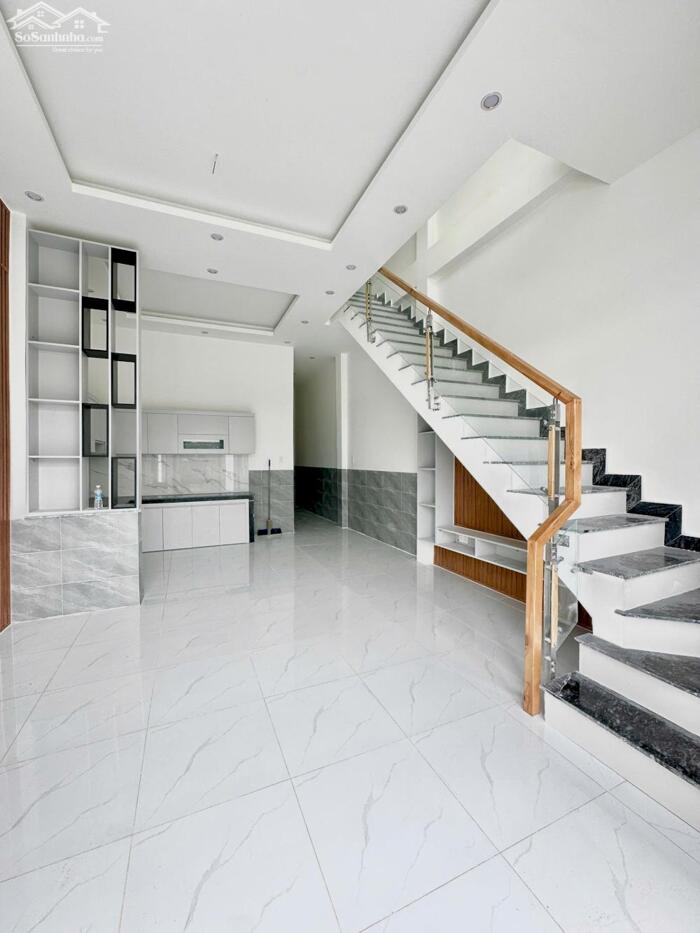 Hình ảnh CHỈ 1TY990tr SỞ HỮU NGAY CĂN LẦU SỔ RIÊNG GẦN SÂN BAY BIÊN HÒA 7