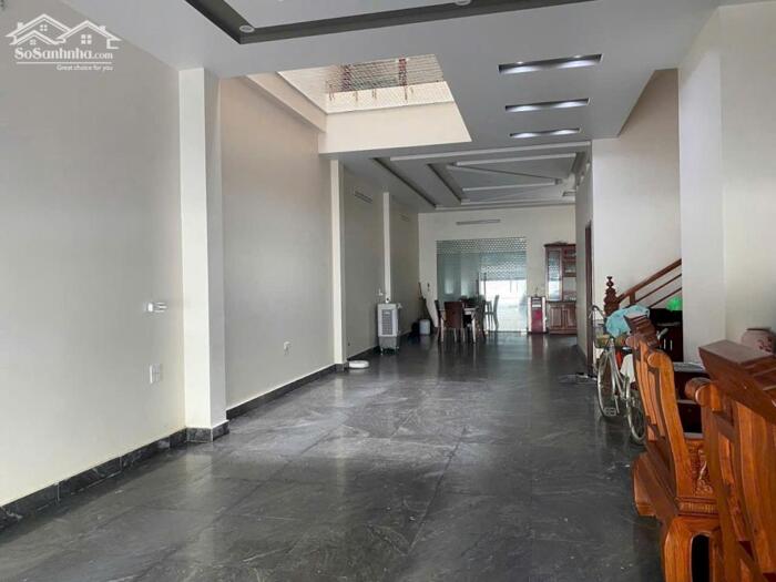 Hình ảnh Bán nhà biệt thự 4 tầng mặt đường Phan Chu Trinh, Khai Quang, Vĩnh Yên, Vĩnh Phúc 2