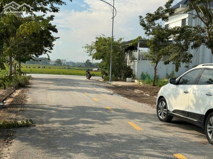 Hình ảnh Bán đất view cánh đồng thoáng mát dịch vụ Lai Sơn, Đồng Tâm, Vĩnh Yên, Vĩnh Phúc 2