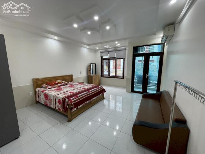 Hình ảnh Cho thuê nguyên căn Văn Cao, 5 ngủ khép kín, DT: 80m2. 3