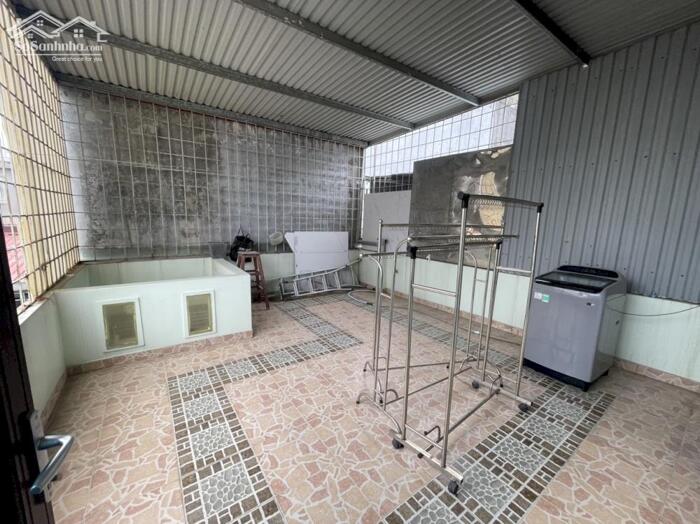 Hình ảnh Cho thuê nguyên căn Văn Cao, 5 ngủ khép kín, DT: 80m2. 9