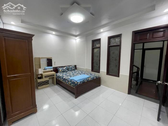 Hình ảnh Cho thuê nguyên căn Văn Cao, 5 ngủ khép kín, DT: 80m2. 4