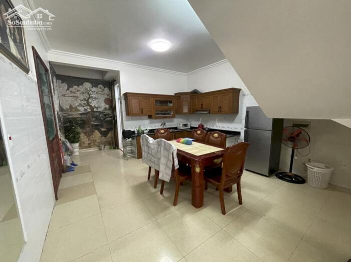 Hình ảnh Cho thuê nguyên căn Văn Cao, 5 ngủ khép kín, DT: 80m2. 12