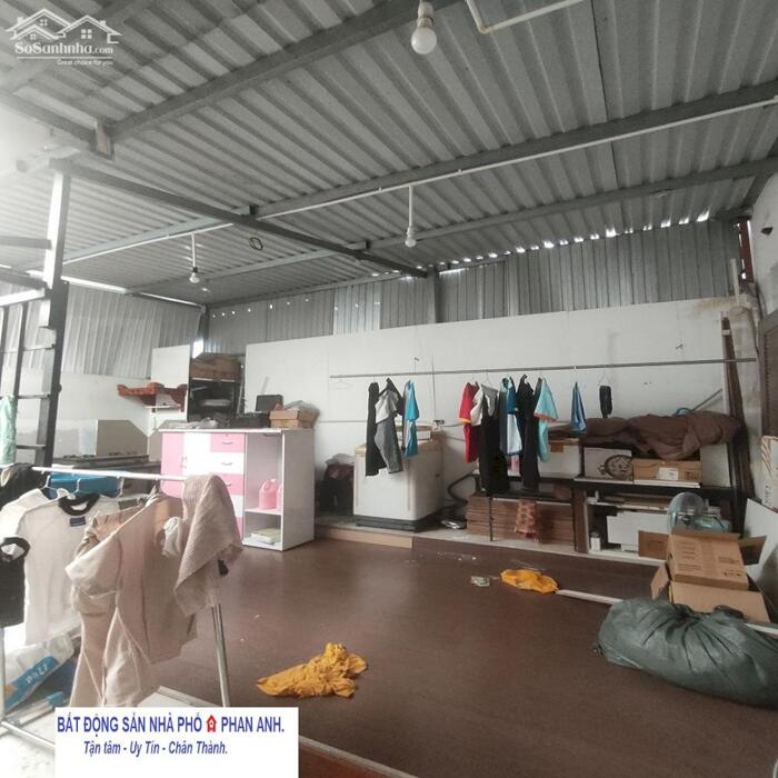 Hình ảnh [ Chỉ có 4 tỷ.n.n.n ] – Bán gấp nhà phố liền thổ sát hẻm xe tải tại Quận 9 – Ngay Khu Chợ Nam Hòa – 2 tầng 4 pn. 3