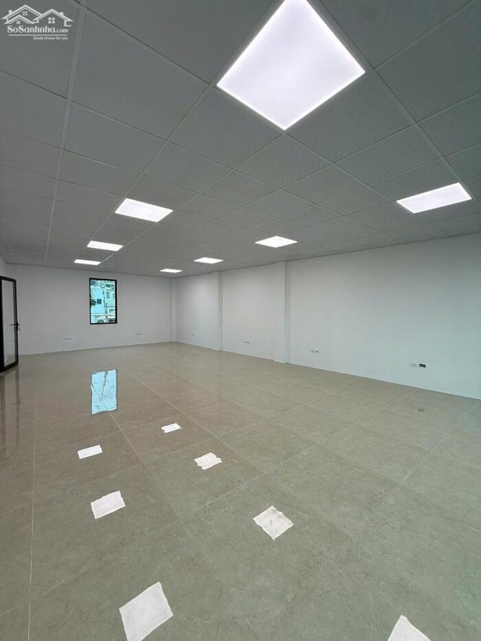 Hình ảnh Tòa Văn Phòng 9 Tầng Mặt Phố Nguyễn Thượng Hiền MT 7.5M Cạnh Hồ Thiền Quang 3