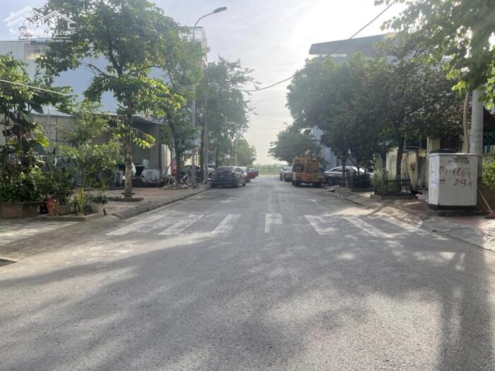 Hình ảnh Bán đất tái định cư Trâu Quỳ, diện tích 60m2 đường 17m giá phù hợp định cư lâu dài 3