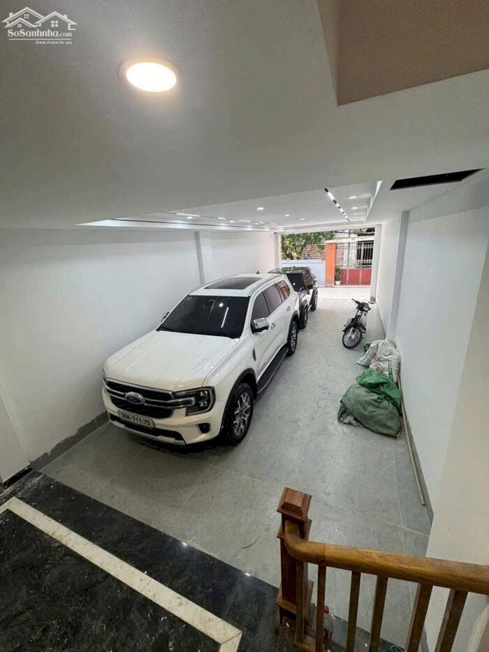 Hình ảnh SIÊU PHẨM NHÀ PHỐ CHU HUY MÂN, LONG BIÊN, GẦN CHỢ, TRƯỜNG HỌC QUỐC TẾ. 2