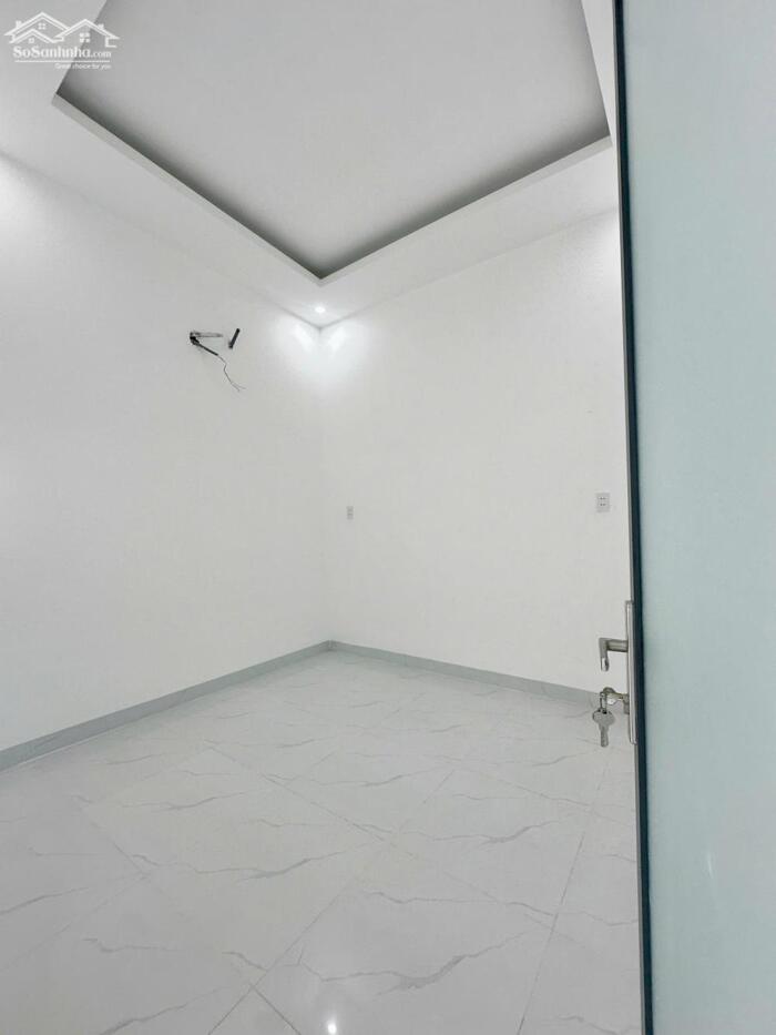 Hình ảnh ÔNG ANH KẸT VỐN CẦN BÁN NHANH Nhà lầu mới gần Dốc 47 Ngay Phước Tân 6