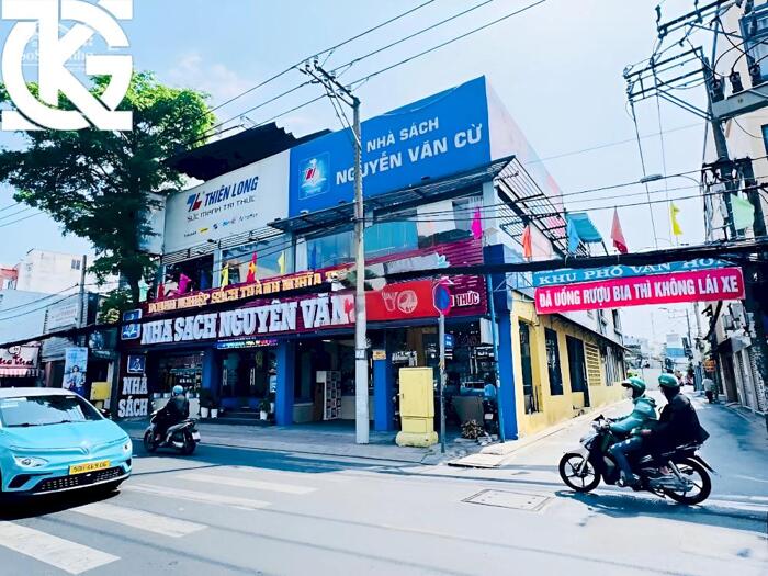 Hình ảnh Cho Thuê Nhà GÓC 2MT: 443 Âu Cơ - Quận Tân Phú - 17x30m, 2 tầng 1